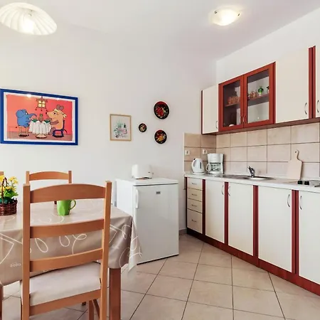 Apartment Marelja - Private Parking And Balcony *