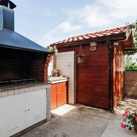 Marelja - Private Parking And Balcony Apartment *